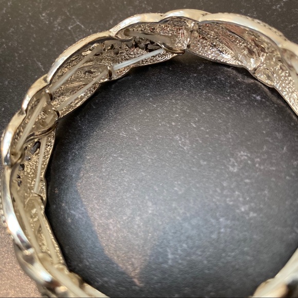 Bangle Trio| Smithsonian Institution Exclusive - Picture 11 of 13